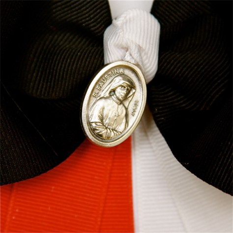 37ddb-stfaustina-medalsmall